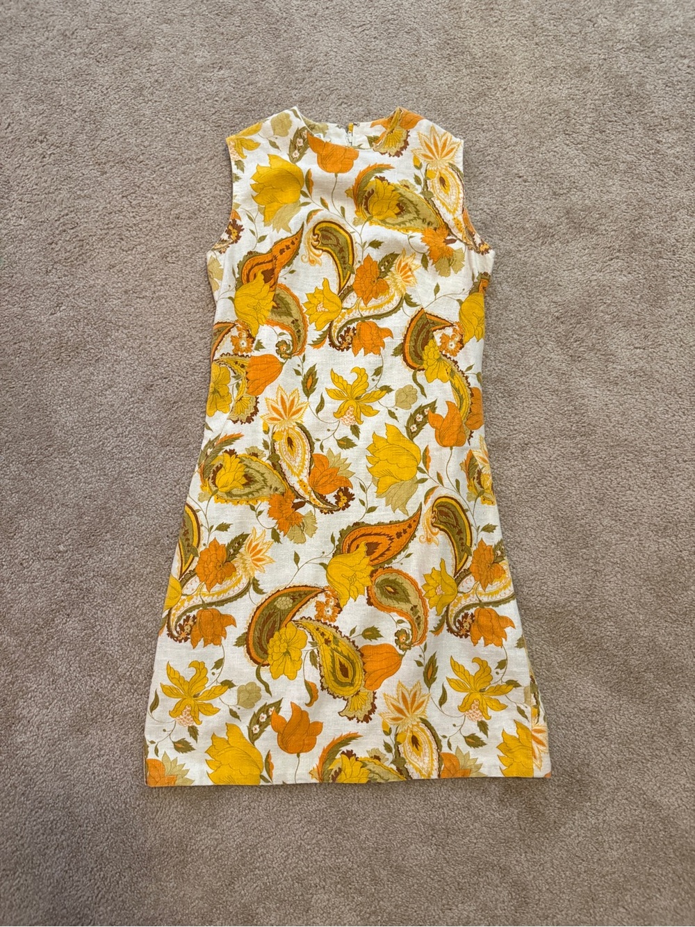 Vintage Halston Sleeveless Paisley Shift Dress in Yellow & Orange Size 0